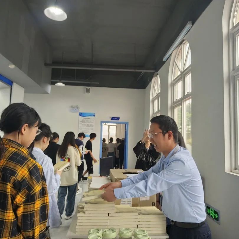 1682238172082014170.jpg 图片1.jpg